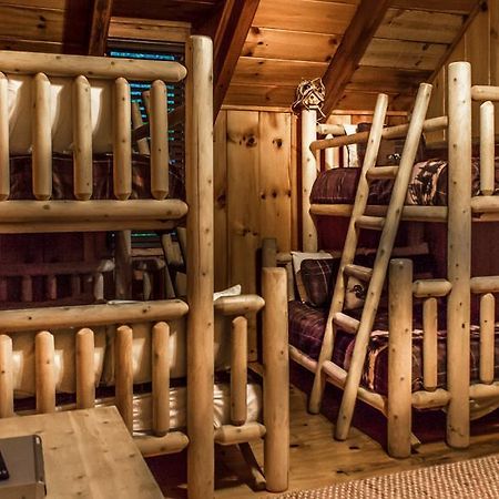 Hatfield Hideaway Pigeon Forge Esterno foto